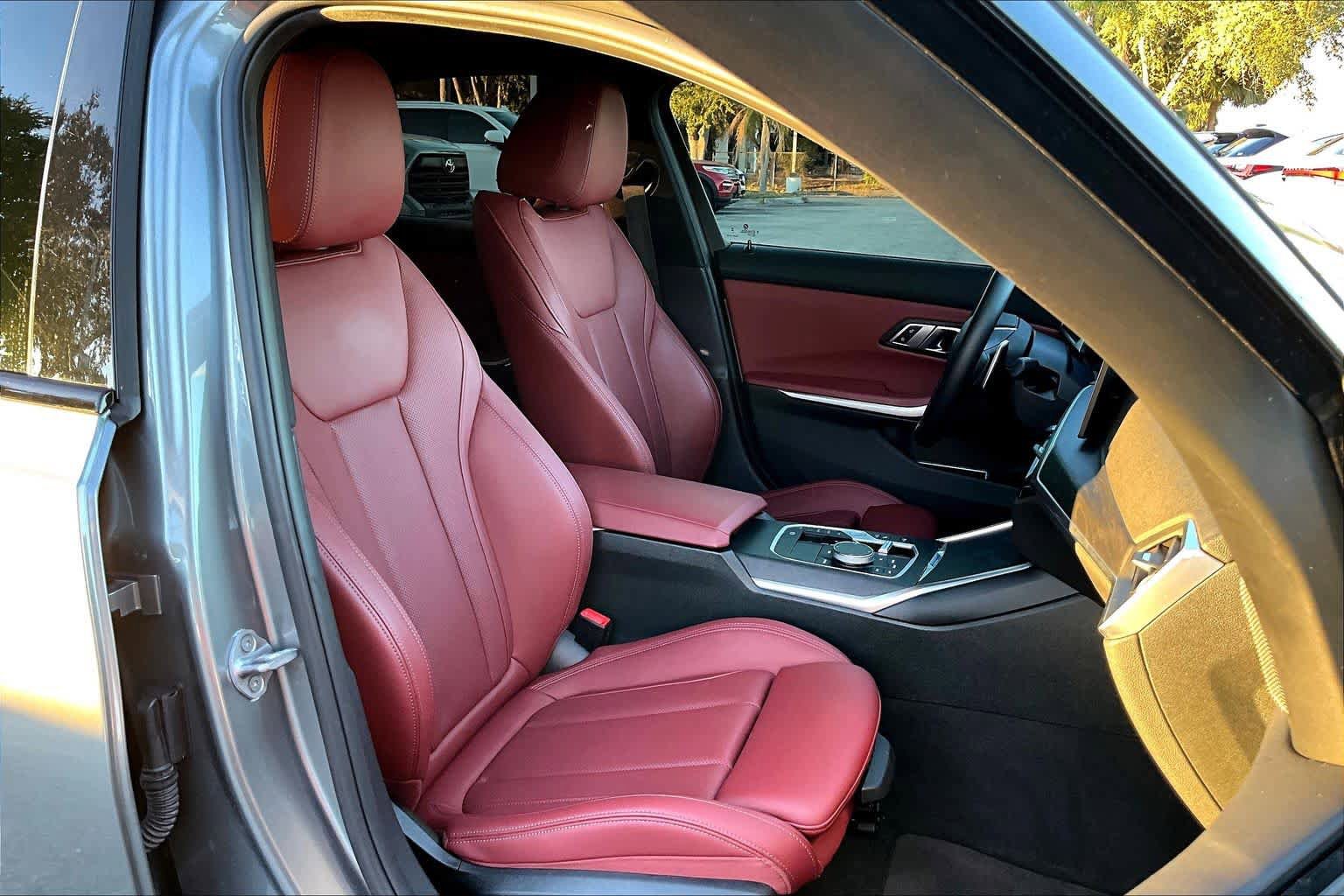 Used 2023 BMW 330i Sedan w/ Driving Assistance Package image 8