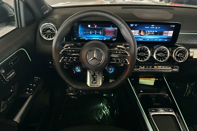 New 2026 Mercedes-Benz GLB 35 AMG 4MATIC image 14