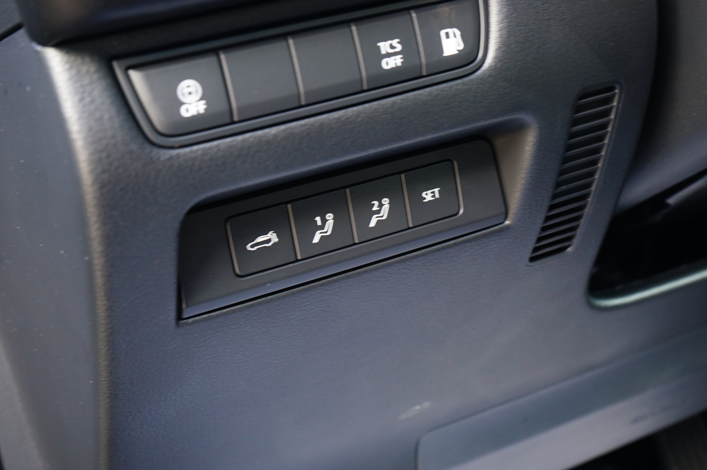 Certified 2025 MAZDA CX-50 2.5 Hybrid w/ Weather Package image 16