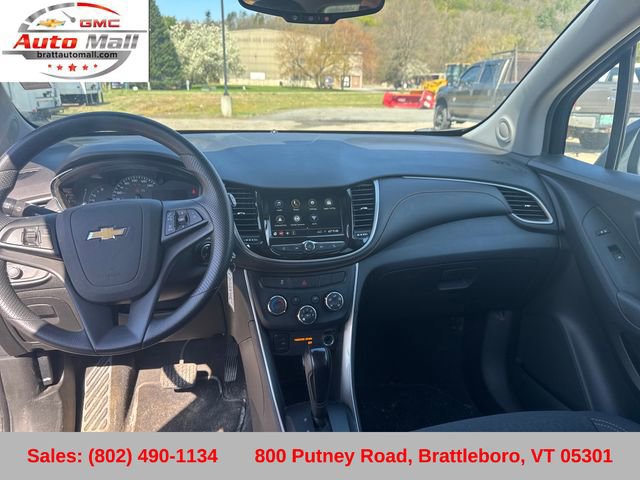 Used 2019 Chevrolet Trax LS w/ Tint and Cruise Package AWD/4WD image 13