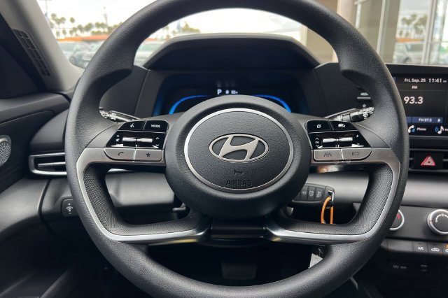 New 2026 Hyundai Elantra SE FWD image 20
