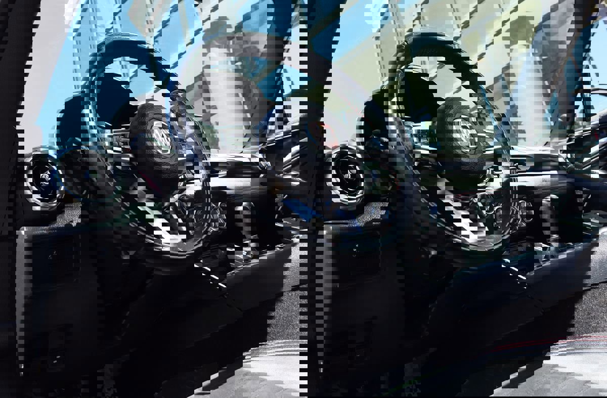 Used 2017 FIAT 124 Spider Abarth image 35