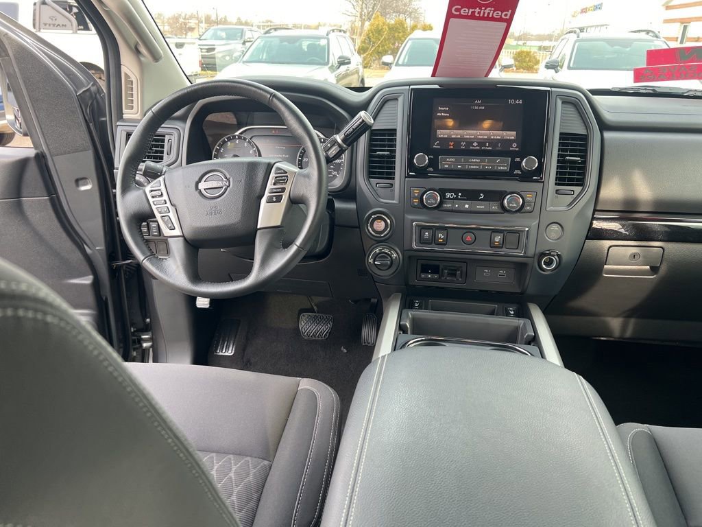 Certified 2024 Nissan Titan SV w/ SV Convenience Package image 17