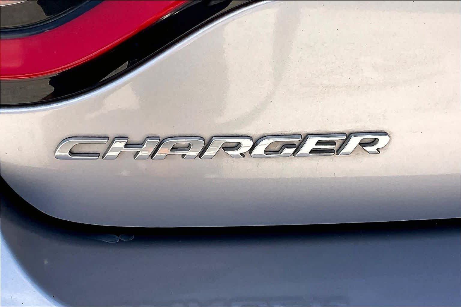 Used 2018 Dodge Charger SXT Plus w/ Beats Audio Group RWD image 33