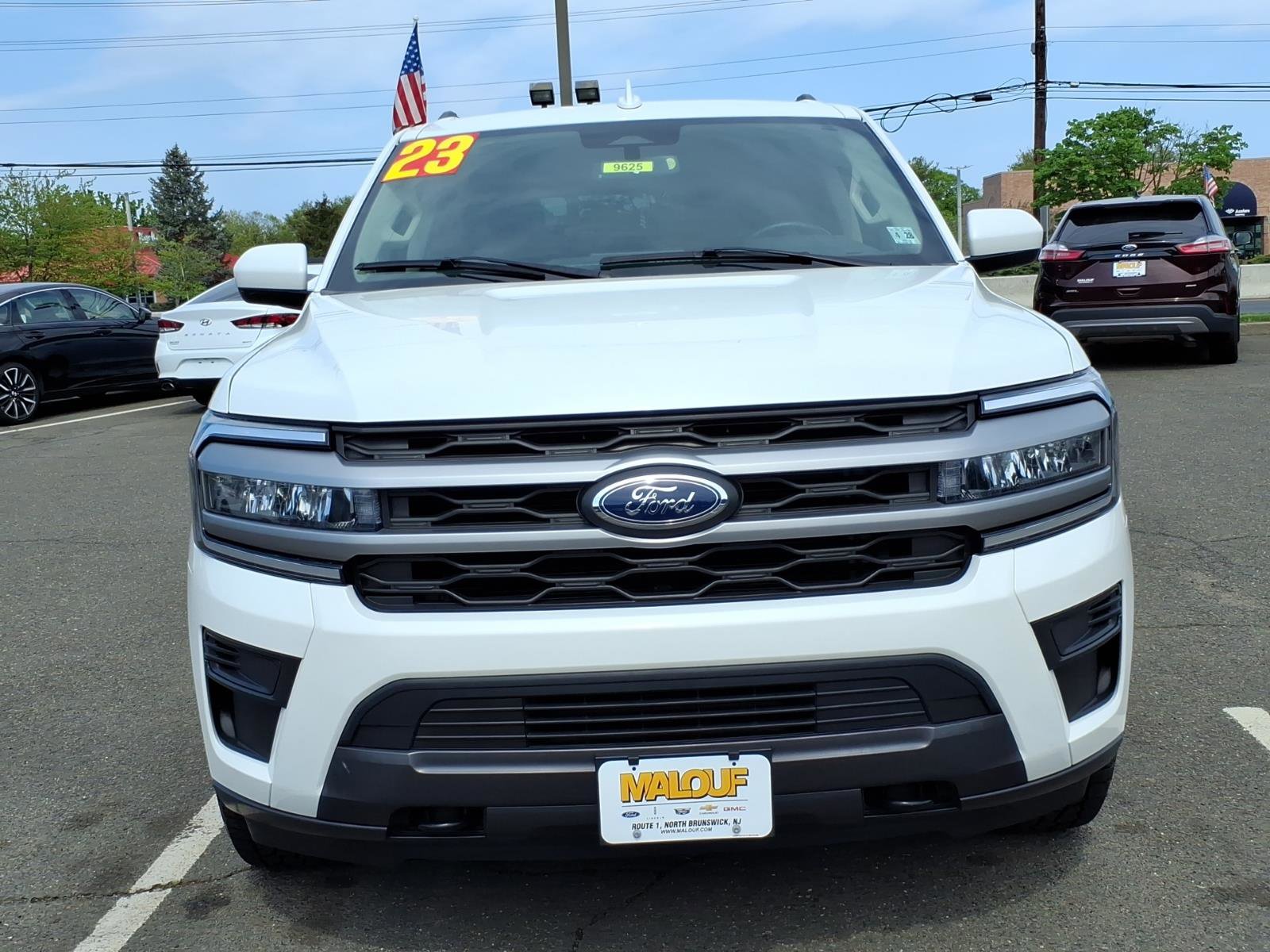 Used 2023 Ford Expedition Max XLT AWD/4WD image 2