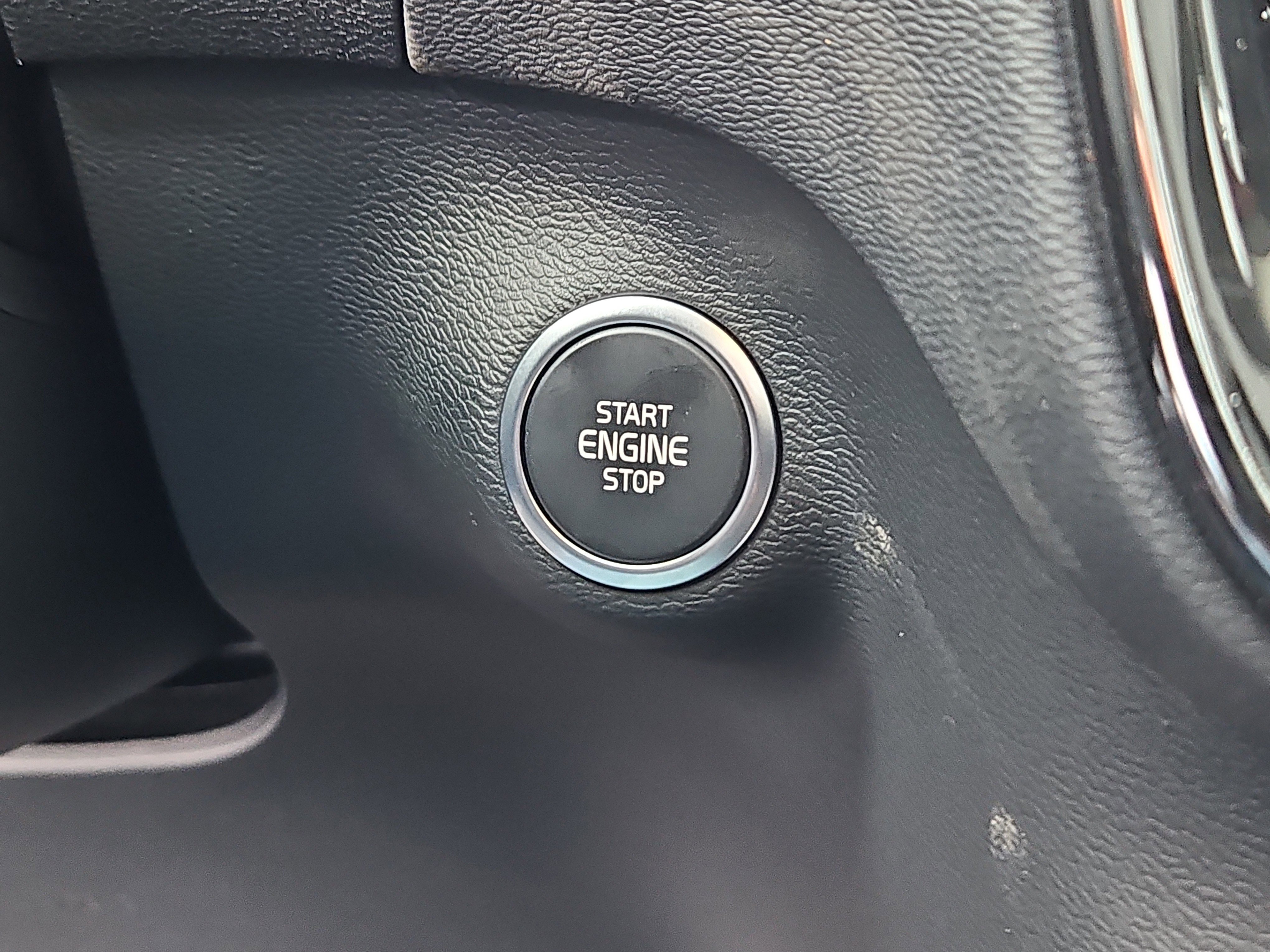 New 2026 Volvo XC40 B5 Plus w/ Protection Package Premier image 15