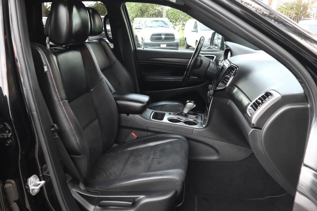 Used 2019 Jeep Grand Cherokee Altitude image 48