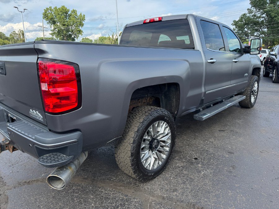 Used 2016 Chevrolet Silverado 2500 High Country w/ High Country Premium Package AWD/4WD image 11