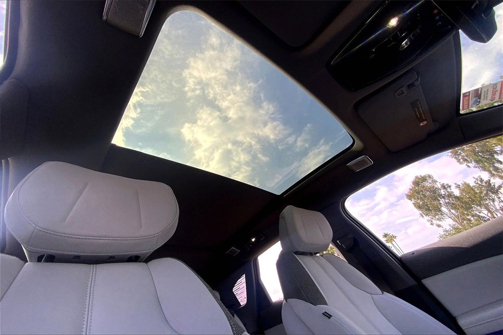 New 2026 Cadillac Optiq Sport 1 image 33