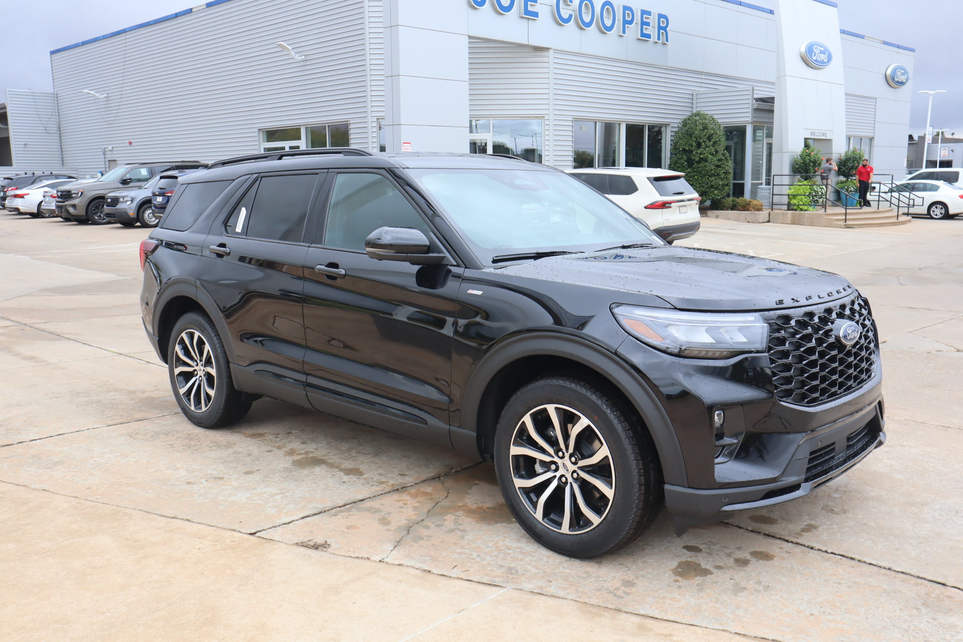 New 2026 Ford Explorer ST-Line AWD/4WD image 1