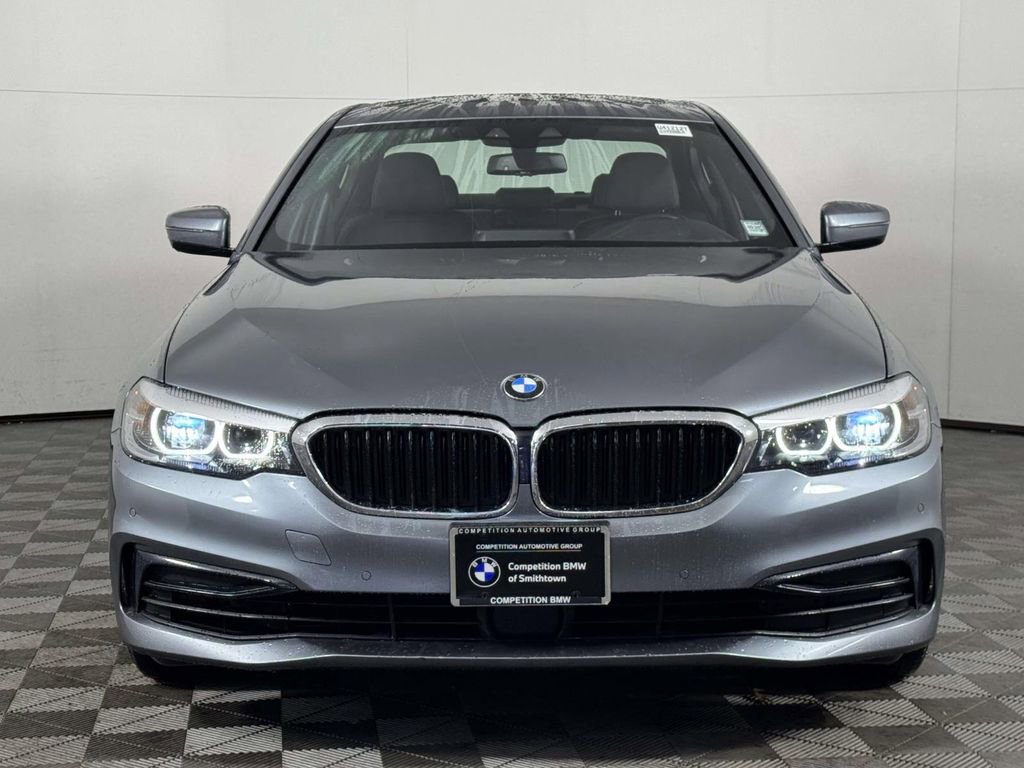 Used 2019 BMW 540i xDrive AWD/4WD image 6