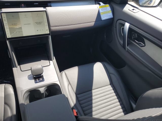 New 2026 Land Rover Discovery Sport Landmark AWD/4WD image 16