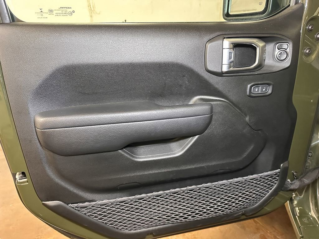 Certified 2023 Jeep Gladiator Sport image 20