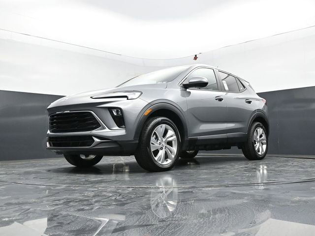 Used 2025 Buick Encore GX Preferred AWD/4WD image 45