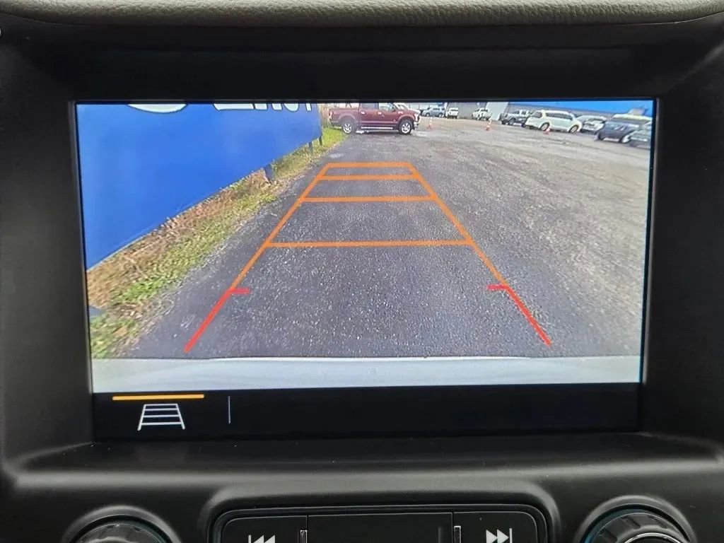 Used 2019 GMC Terrain Denali w/ Comfort Package image 9