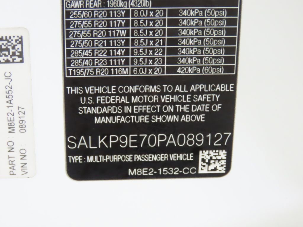 Certified 2023 Land Rover Range Rover SE image 35