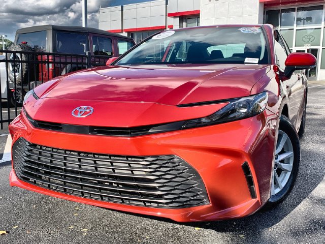 Used 2026 Toyota Camry LE FWD image 1