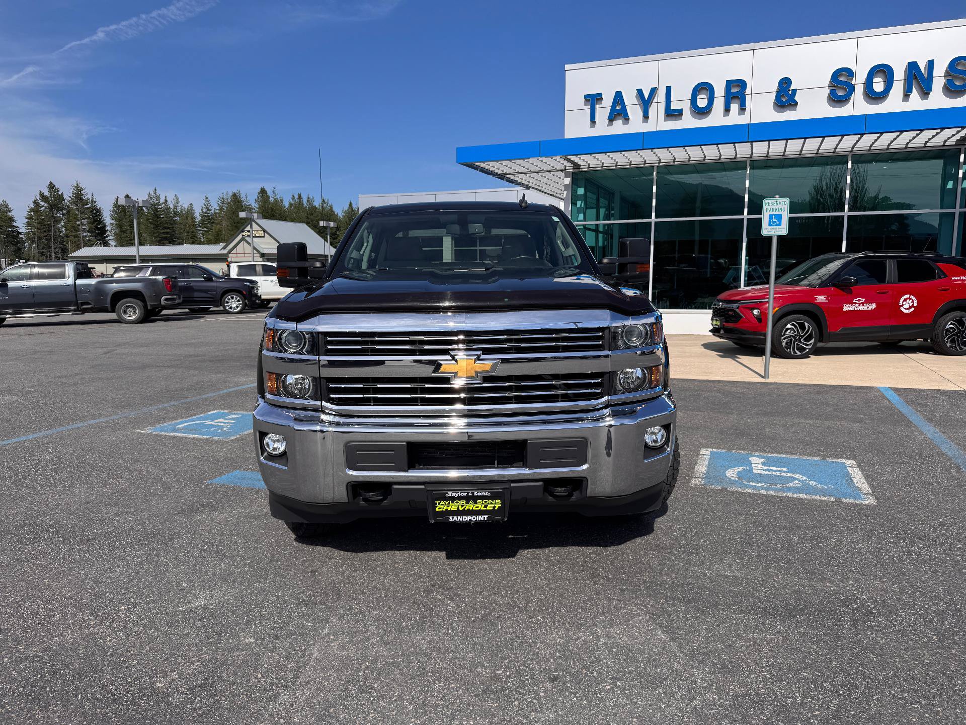 Used 2017 Chevrolet Silverado 2500 LT w/ LT Convenience Package AWD/4WD image 2
