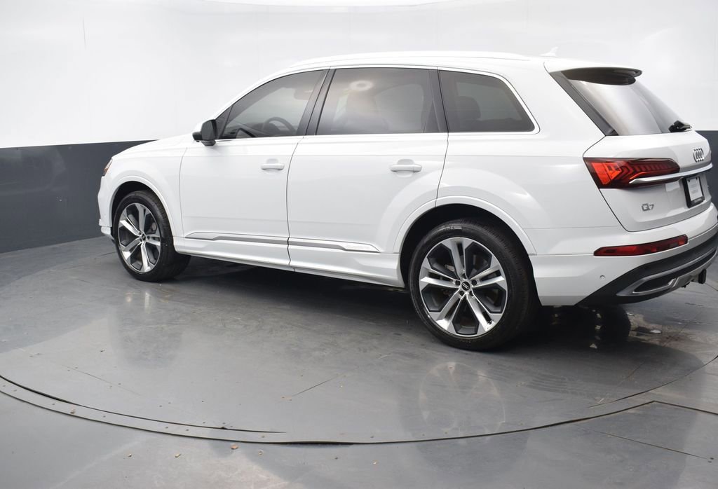 Used 2021 Audi Q7 3.0T Premium Plus w/ Executive Package image 4