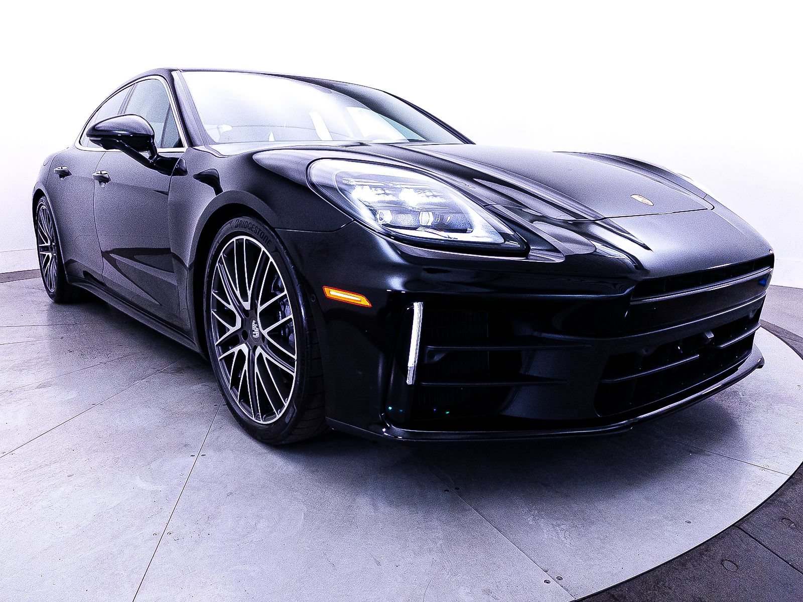 Used 2024 Porsche Panamera 4 w/ Premium Package AWD/4WD image 13
