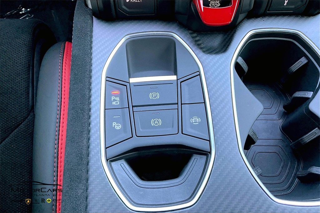 Used 2024 Lamborghini Urus Performante image 32