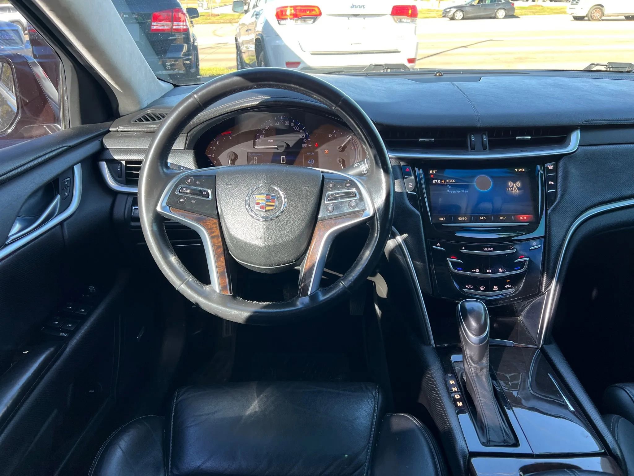 Used 2015 Cadillac XTS w/ Rear Seat Comfort Package FWD image 17