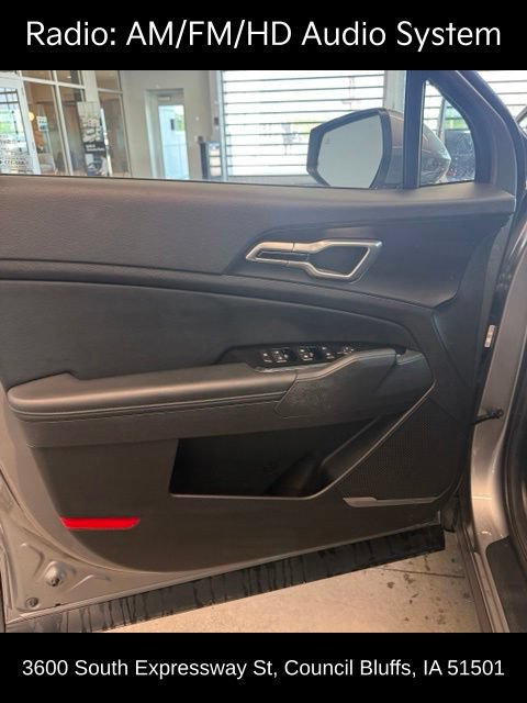 Used 2025 Kia Sportage EX AWD/4WD image 9