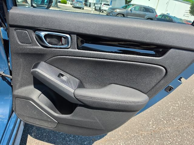 Used 2025 Honda Civic Sport image 16