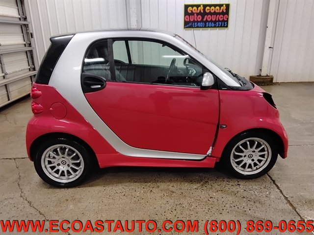 Used 2013 smart fortwo passion RWD image 2
