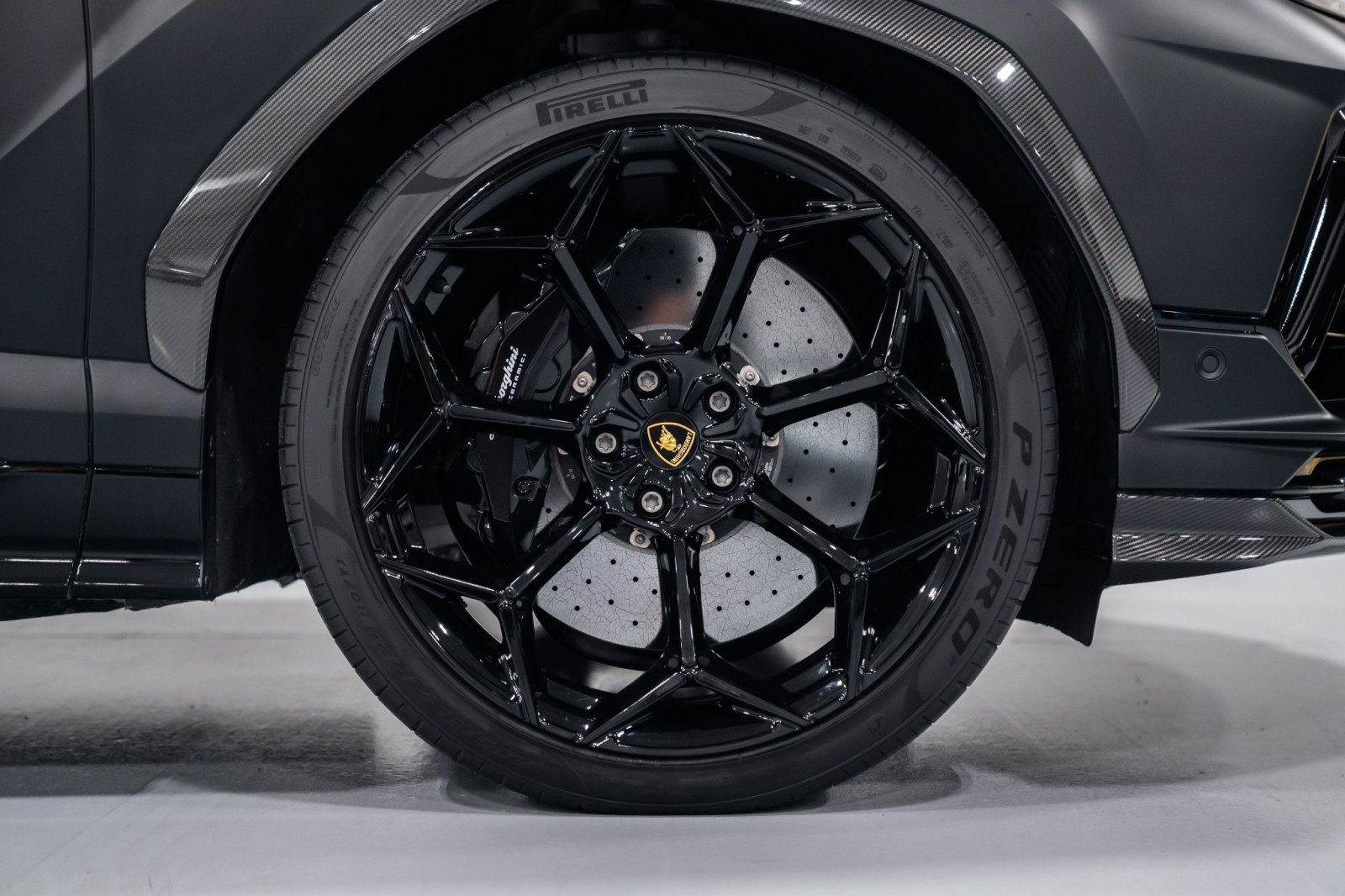 Used 2024 Lamborghini Urus Performante AWD/4WD image 42