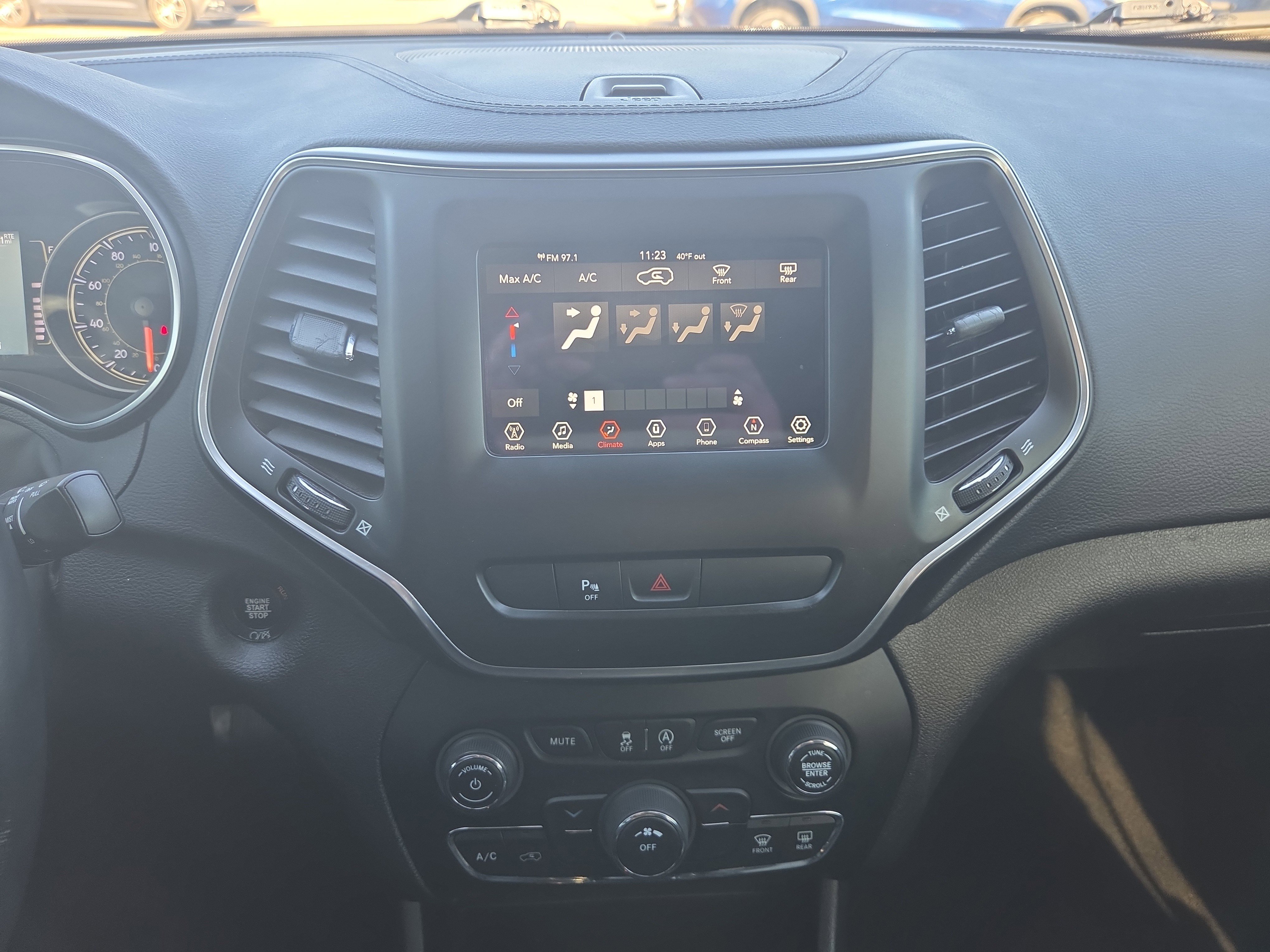 Certified 2020 Jeep Cherokee Latitude Plus image 14