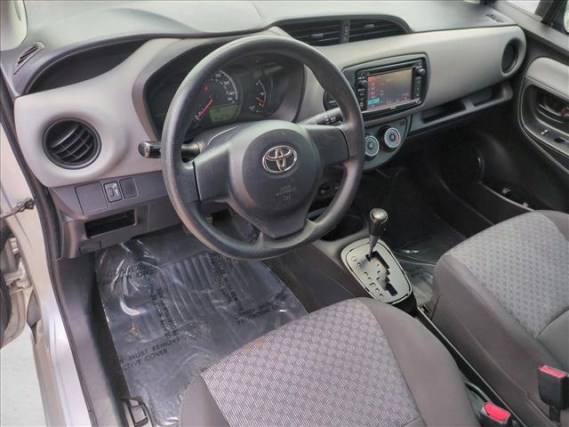 Used 2015 Toyota Yaris L FWD image 10