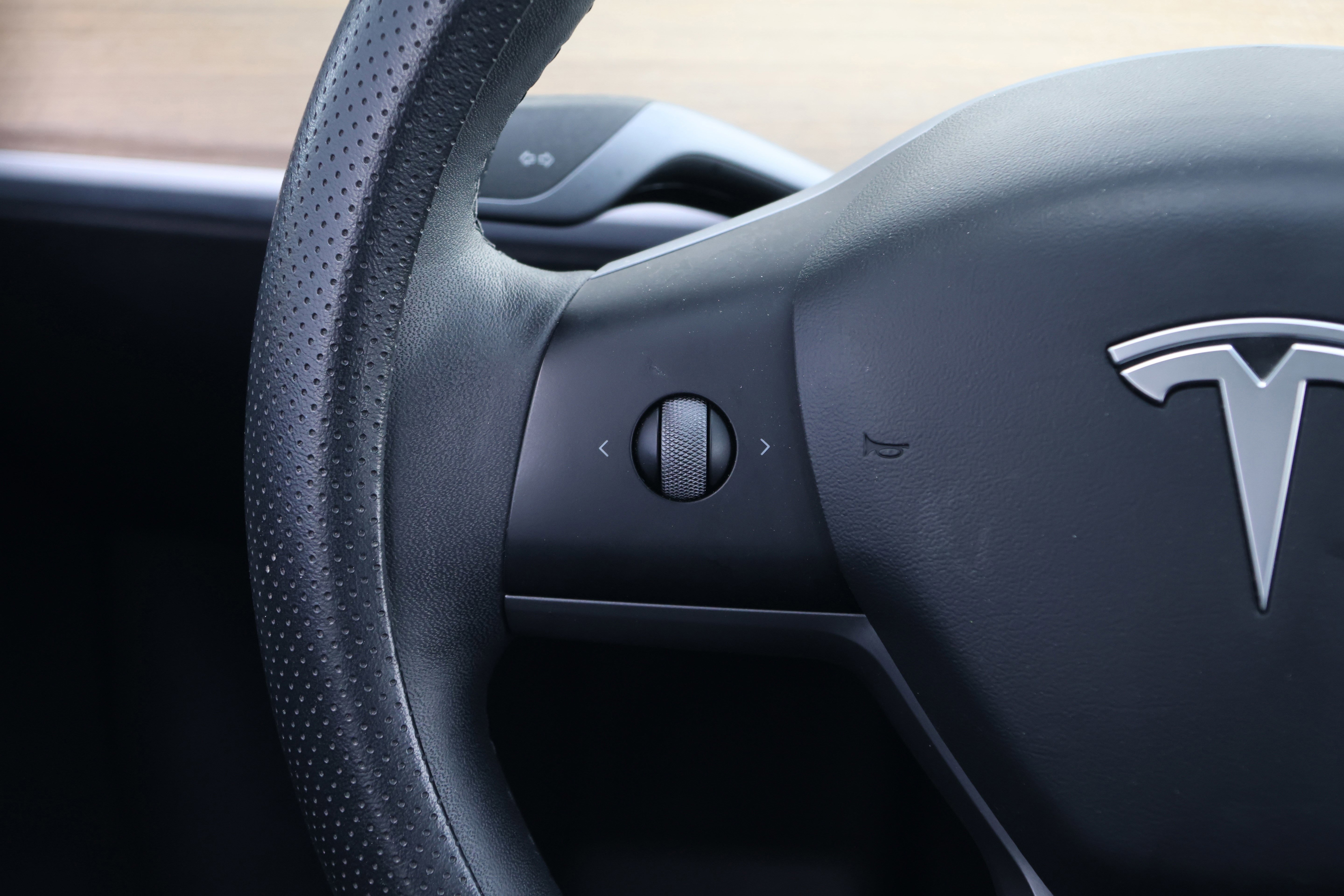 Used 2021 Tesla Model Y Long Range image 17