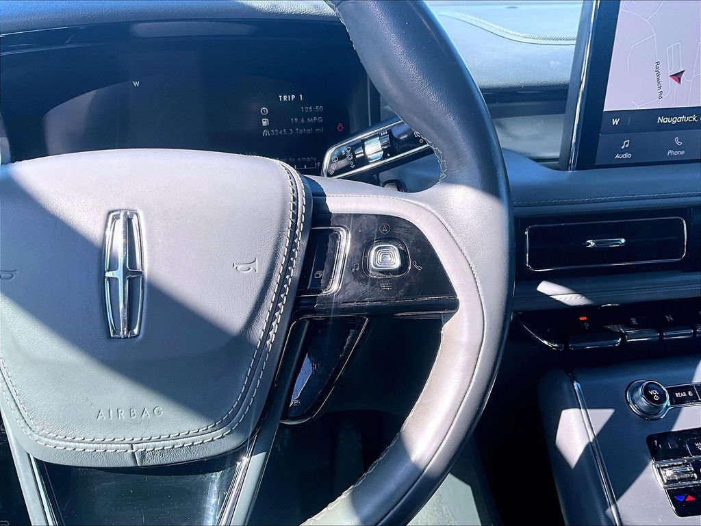 Used 2020 Lincoln Aviator Reserve w/ Equipment Group 202A image 16