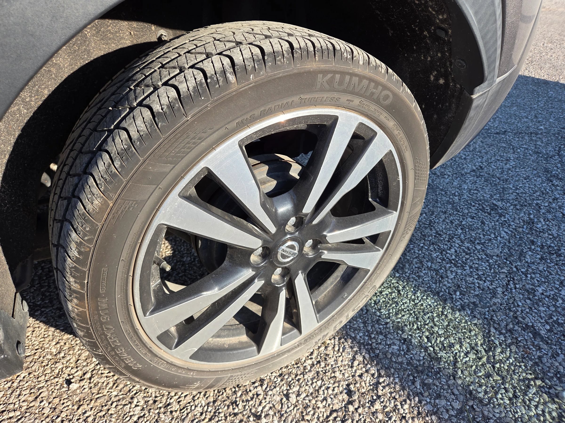 Used 2019 Nissan Kicks SV FWD image 11