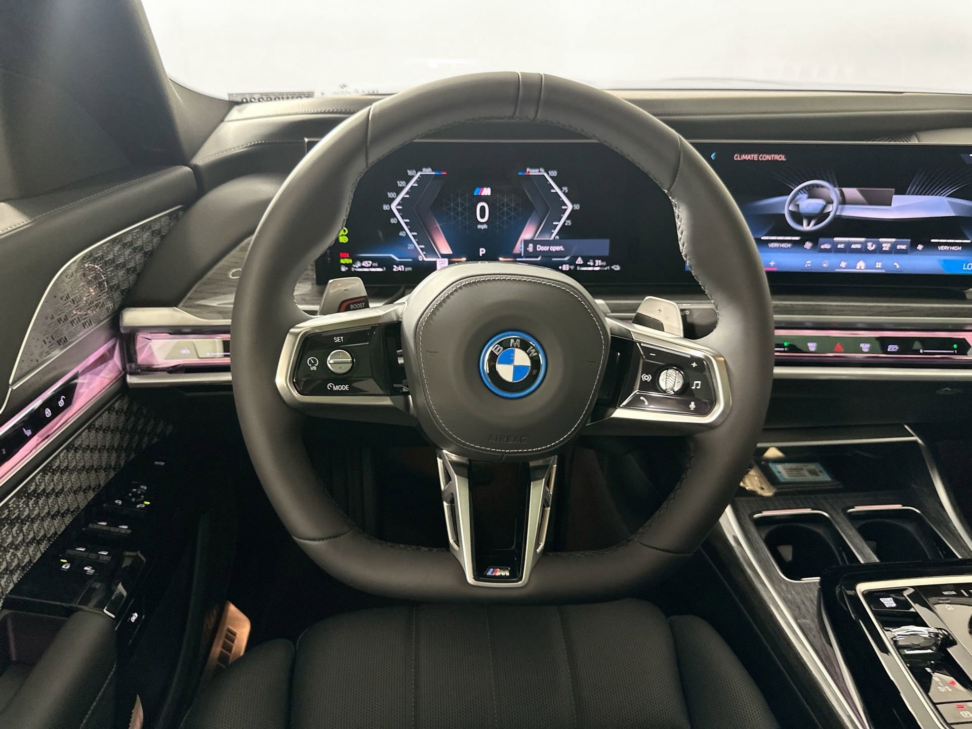 New 2026 BMW 750e xDrive w/ Executive Package image 21