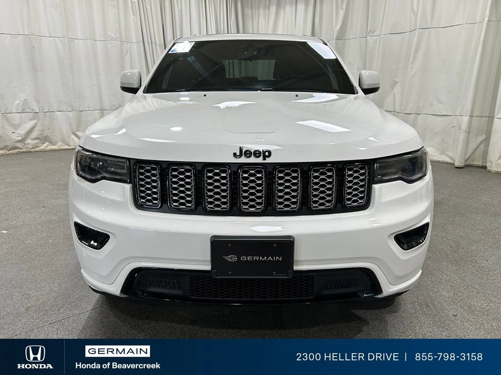 Used 2021 Jeep Grand Cherokee Laredo X AWD/4WD image 3