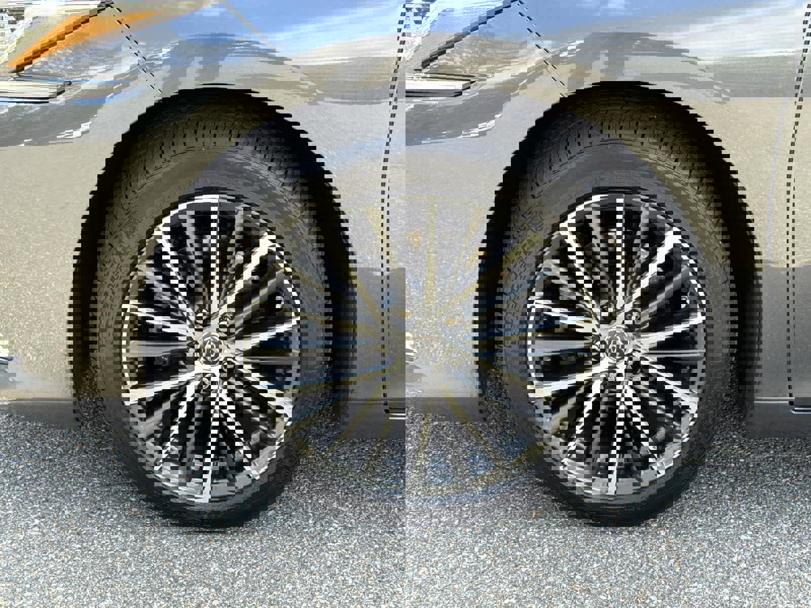 Used 2023 Lexus ES 350 w/ Premium Package image 11