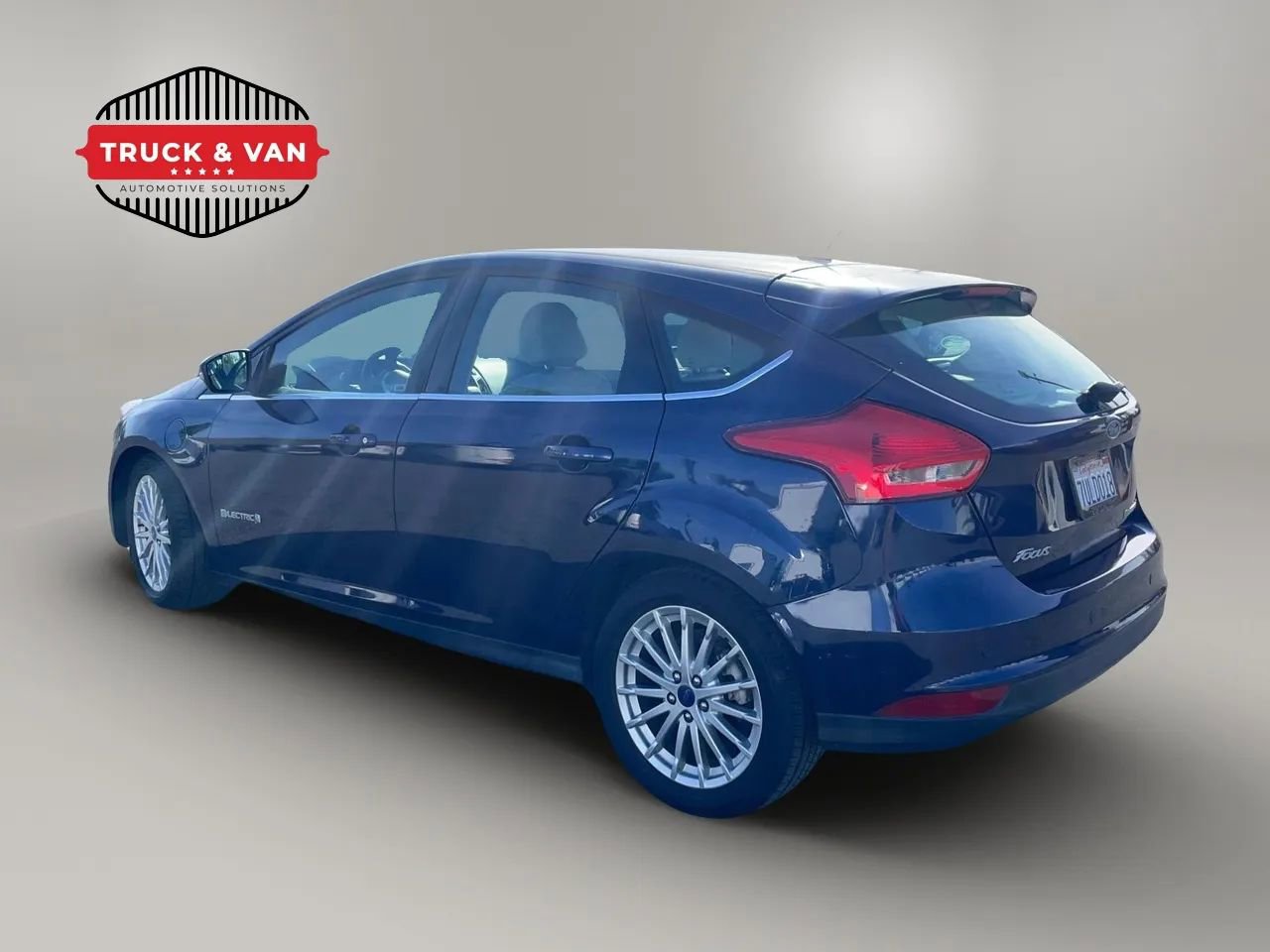 Used 2016 Ford Focus Electric Hatchback FWD image 4