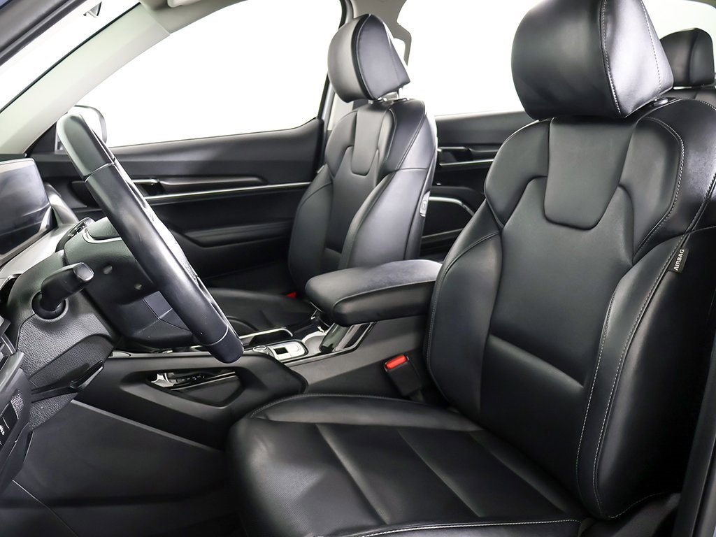 Used 2023 Kia Telluride S image 28