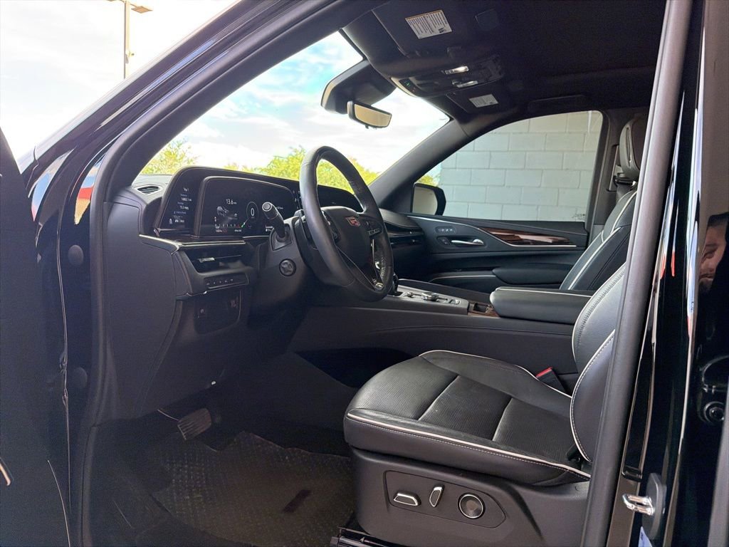 Used 2023 Cadillac Escalade ESV Premium Luxury w/ LPO, Radiant Package image 25