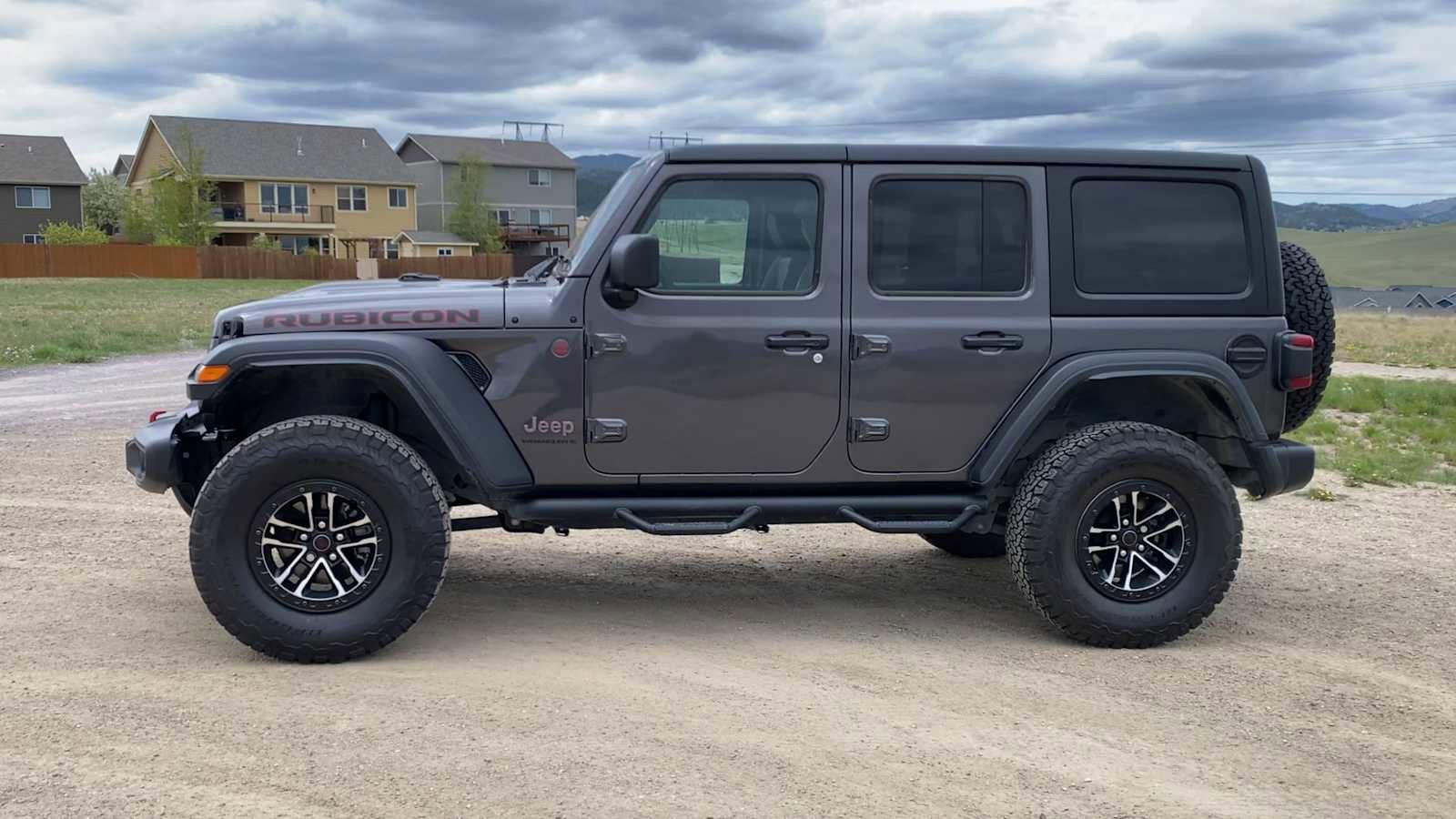 Used 2025 Jeep Wrangler Unlimited Rubicon w/ XTREMEE 35" Tire Package AWD/4WD image 5