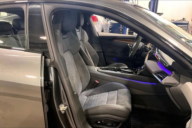 Certified 2024 Audi e-tron GT Premium Plus w/ Executive Package AWD/4WD image 7