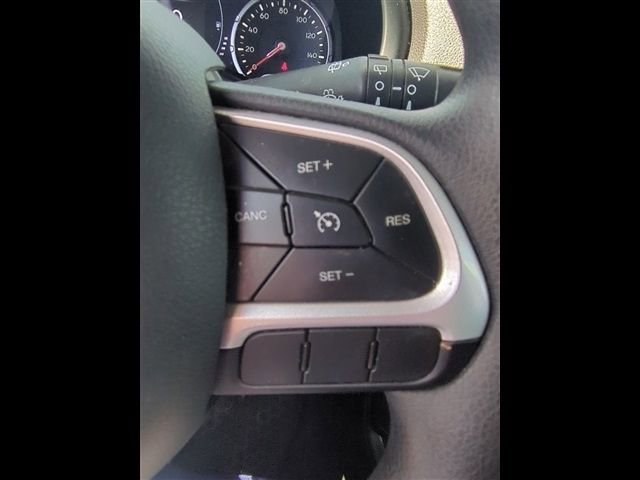 Used 2020 Jeep Renegade Sport image 14