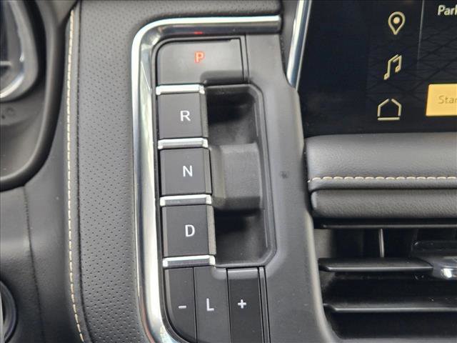 Used 2024 GMC Yukon SLT RWD image 14