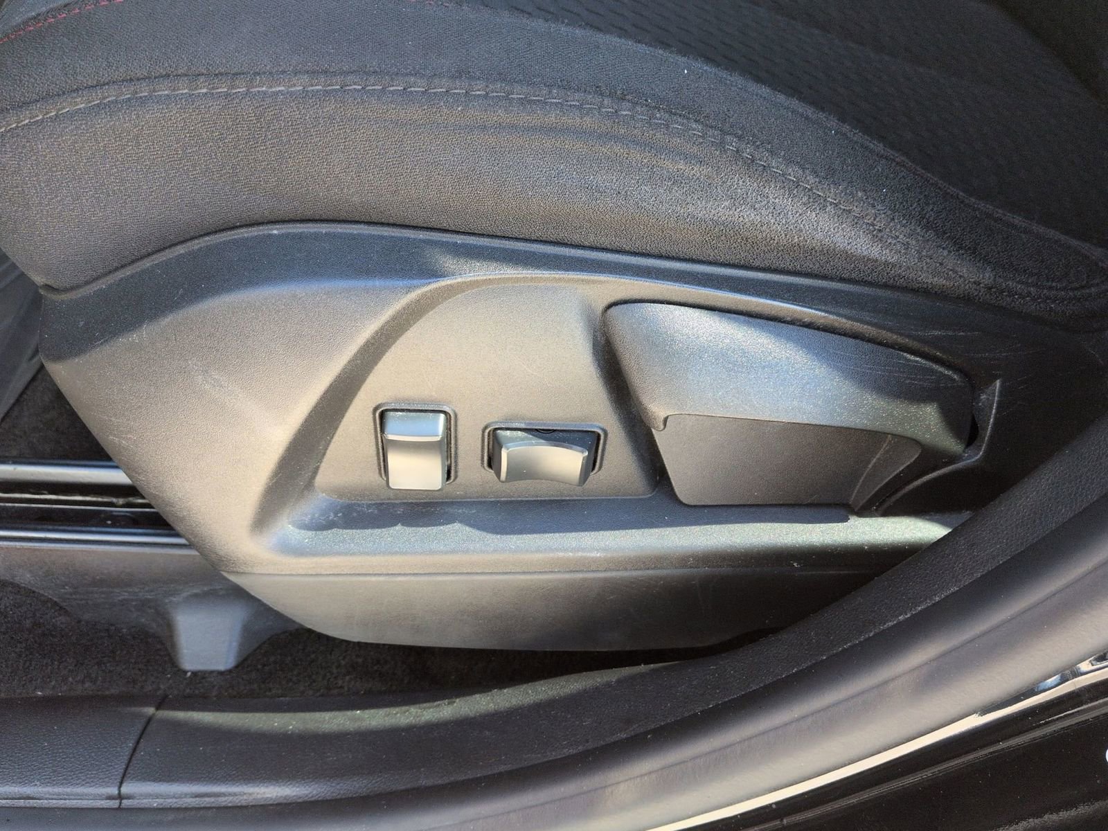 Used 2014 GMC Terrain SLE image 18