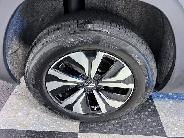 Certified 2024 Volkswagen Atlas Cross Sport SE FWD image 14