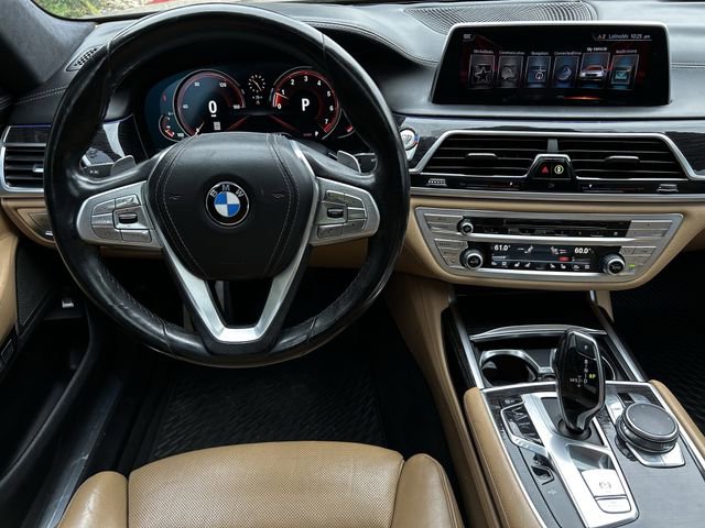Used 2016 BMW 750i xDrive AWD/4WD image 13