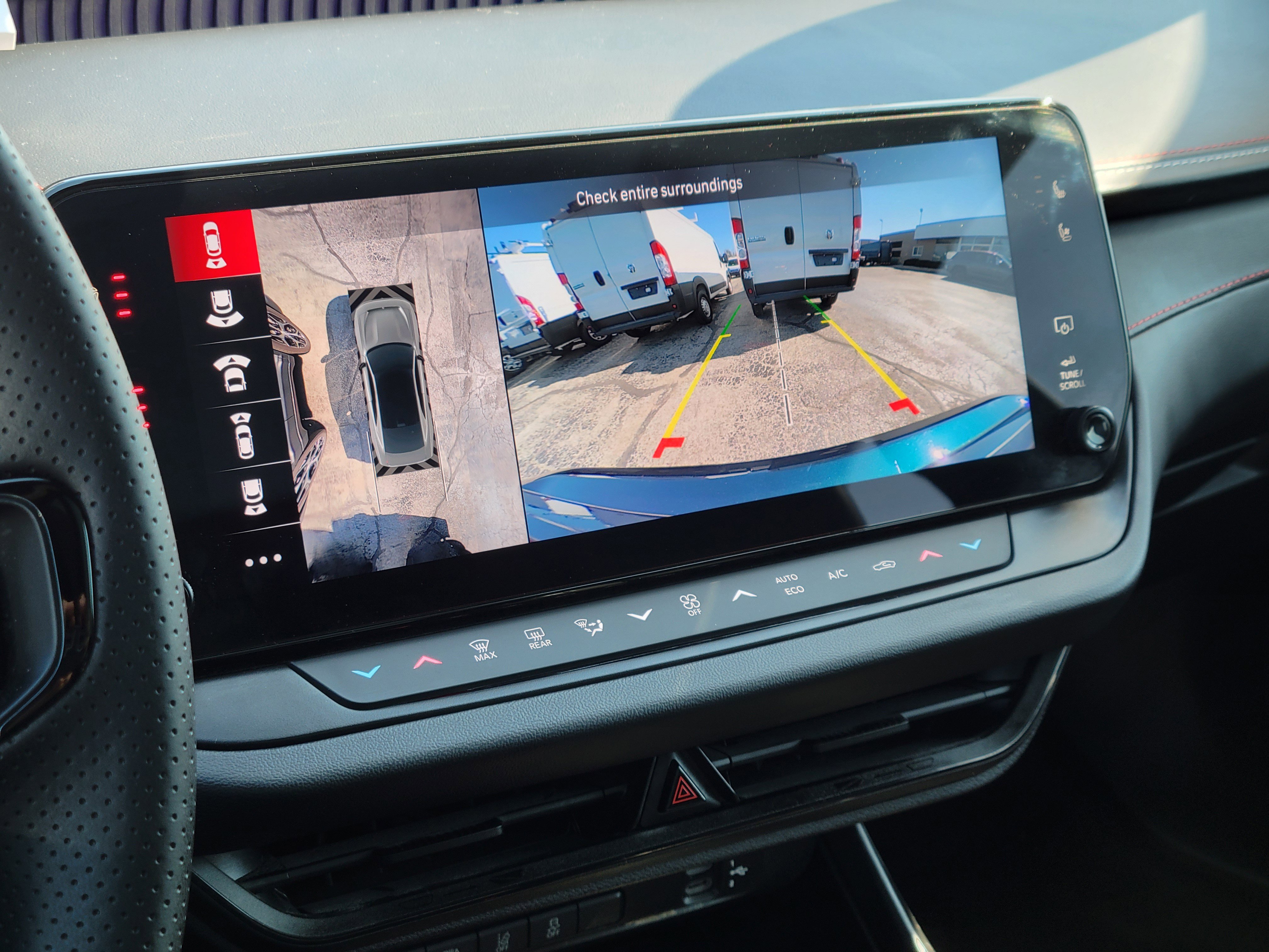 Used 2024 Dodge Charger R/T w/ Plus Group image 17