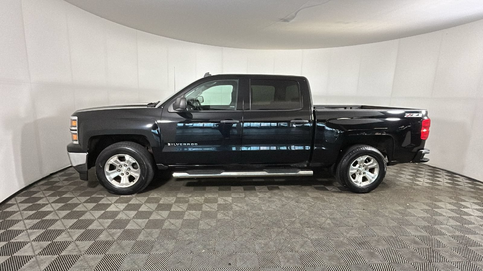 Used 2014 Chevrolet Silverado 1500 LT w/ All Star Edition AWD/4WD image 7